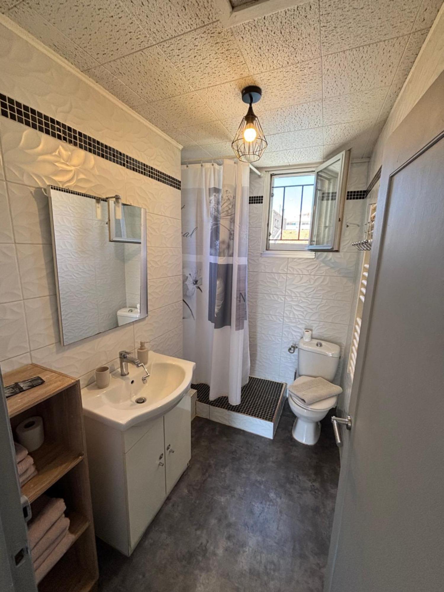 Unique Appartement Zen Et Detente Dans Villa Avec Piscine Tres Bien Place Montpellier Luaran gambar